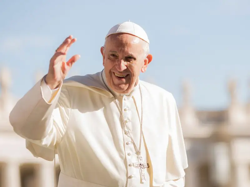 Un lampo negli occhi. Come Papa Francesco ha cambiato la comunicazione del Vaticano